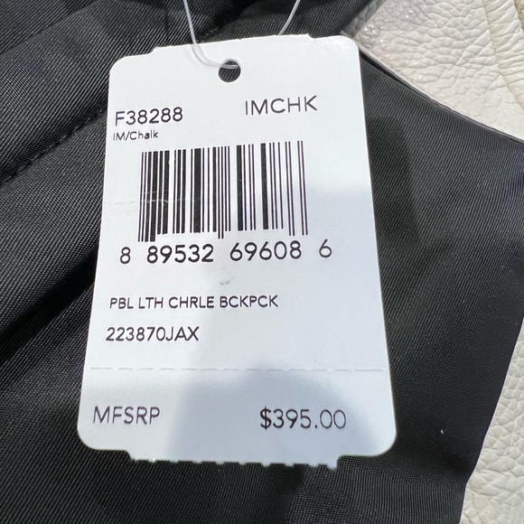 Cream coach back pack ! - Picture 4 of 6